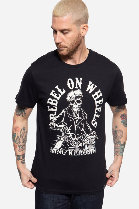 CAMISETA REGULAR FIT CON ESTAMPADO - REBEL ON WHEELS 